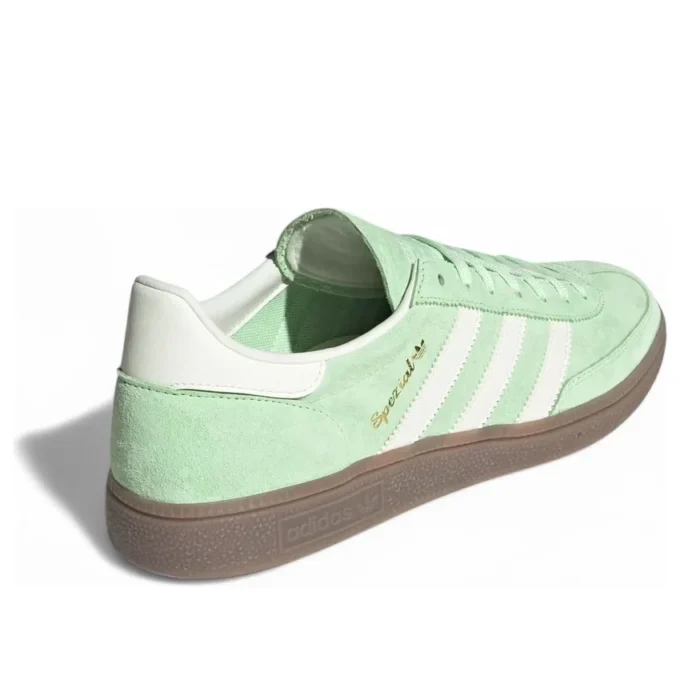 Adidas Handball Spezial ”Semi Green Spark Gum”