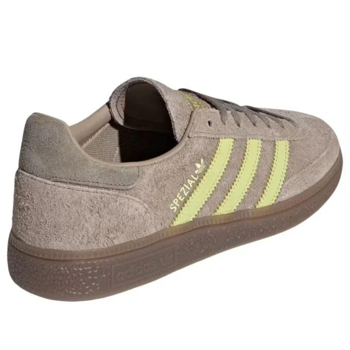 Adidas Handball Spezial ”Trace Khaki Semi Frozen Yellow Clay”